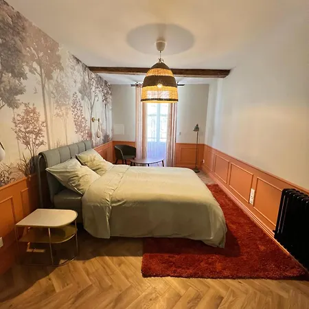 La Loge De L Odeon